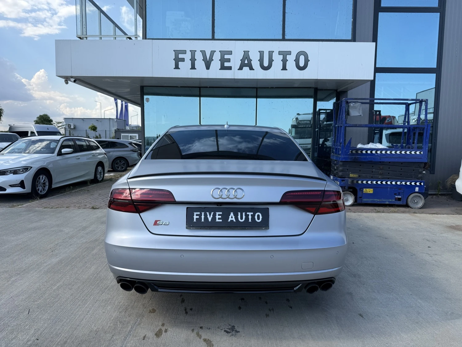Audi S8 PLUS / CARBON / CERAMIC / 360 /ACC                , снимка 6 - Автомобили и джипове - 55050482