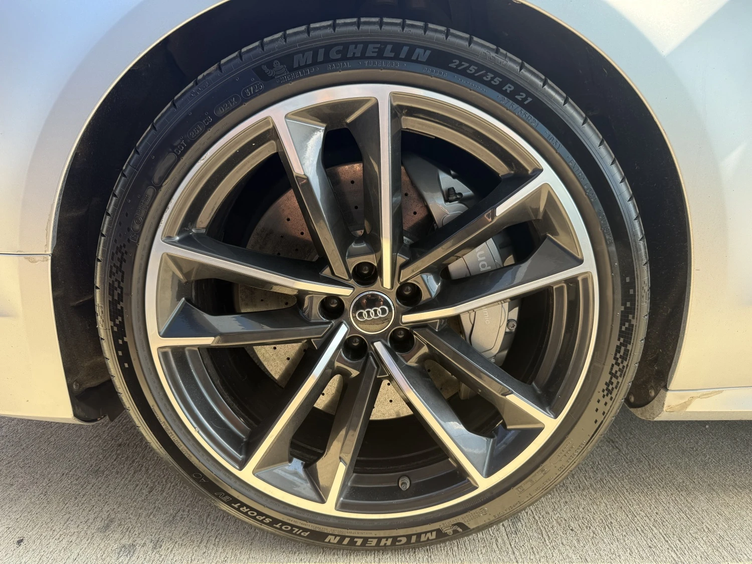 Audi S8 PLUS / CARBON / CERAMIC / 360 /ACC                , снимка 17 - Автомобили и джипове - 55050482
