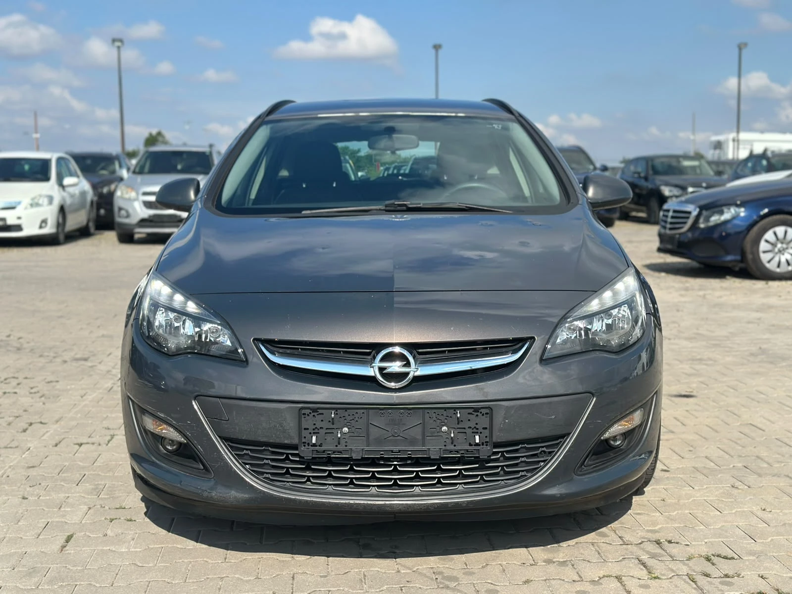 Opel Astra / 1.4I / GAS / EURO 6 /, снимка 8 - Автомобили и джипове - 55218149