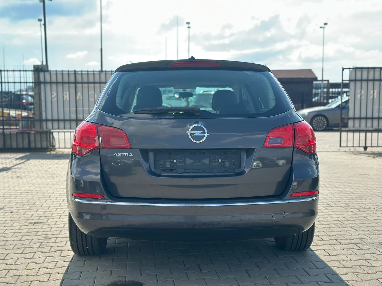 Opel Astra / 1.4I / GAS / EURO 6 /, снимка 4 - Автомобили и джипове - 55218149