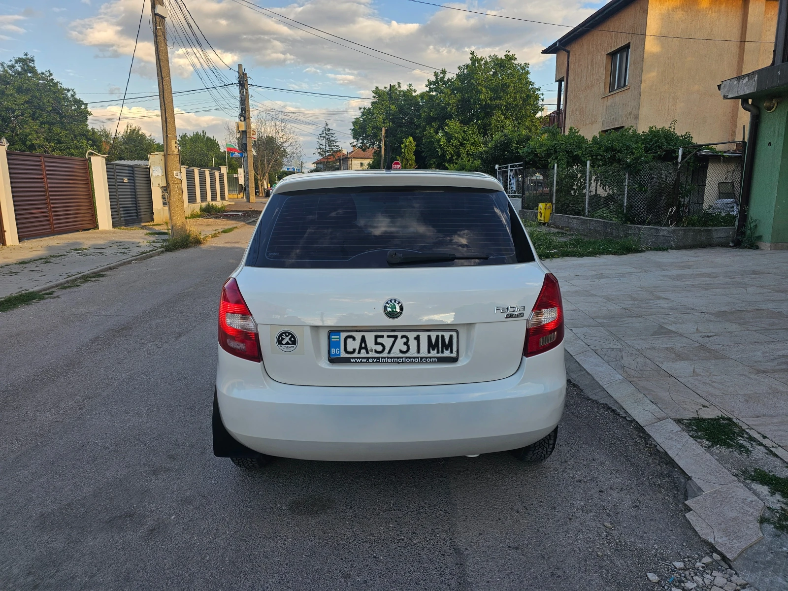 Skoda Fabia Гаражна-клима, снимка 8 - Автомобили и джипове - 55270622