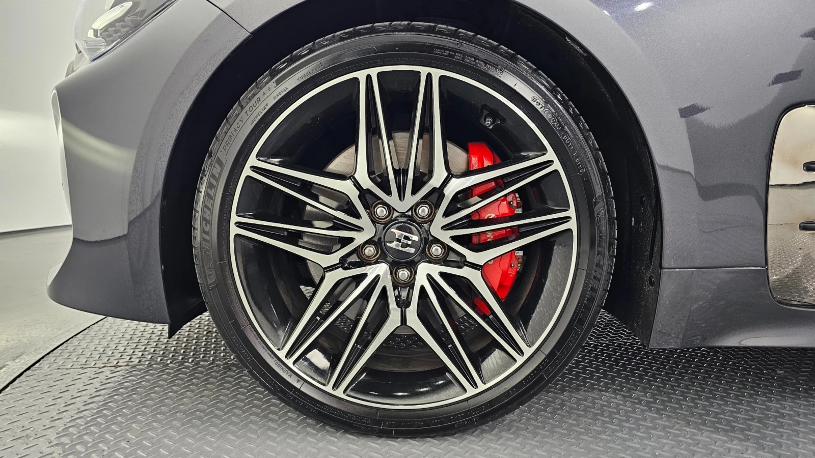 Kia Stinger MASTER 2.5 Turbo* ПОДГРЕВ/ОБДУХВАНЕ* hellascars.bg, снимка 5 - Автомобили и джипове - 55562479