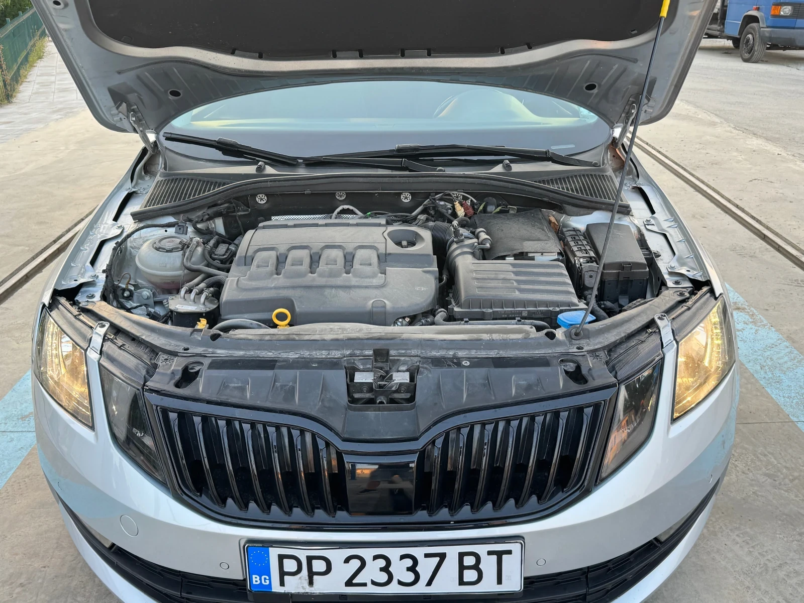 Skoda Octavia 2.0 TDI 2020 120000 km Distronic * , снимка 14 - Автомобили и джипове - 55710472