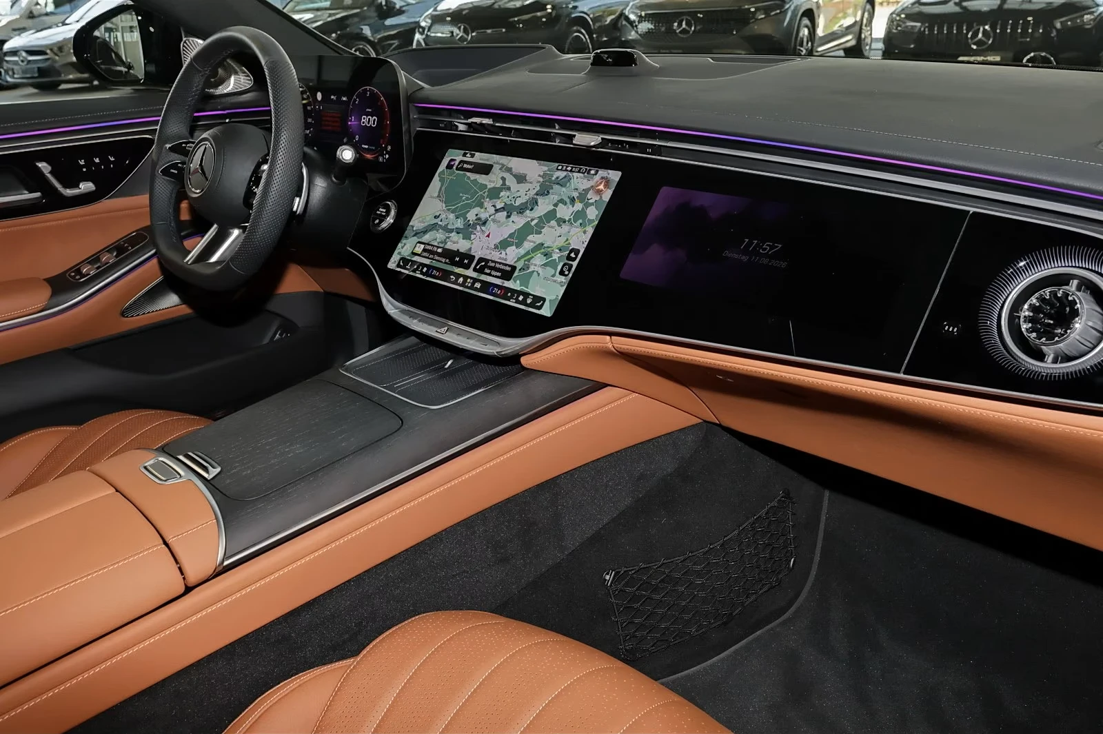Mercedes-Benz S 450 FACELIFT* d* 4M* AMG* HYPER* DISTR* BURM-3D* PANO*, снимка 11 - Автомобили и джипове - 55735161