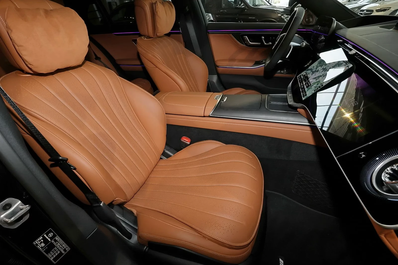Mercedes-Benz S 450 FACELIFT* d* 4M* AMG* HYPER* DISTR* BURM-3D* PANO*, снимка 9 - Автомобили и джипове - 55735161