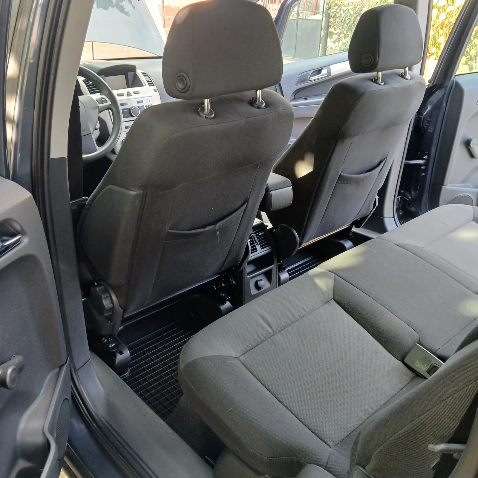 Opel Zafira, снимка 7 - Автомобили и джипове - 55742814