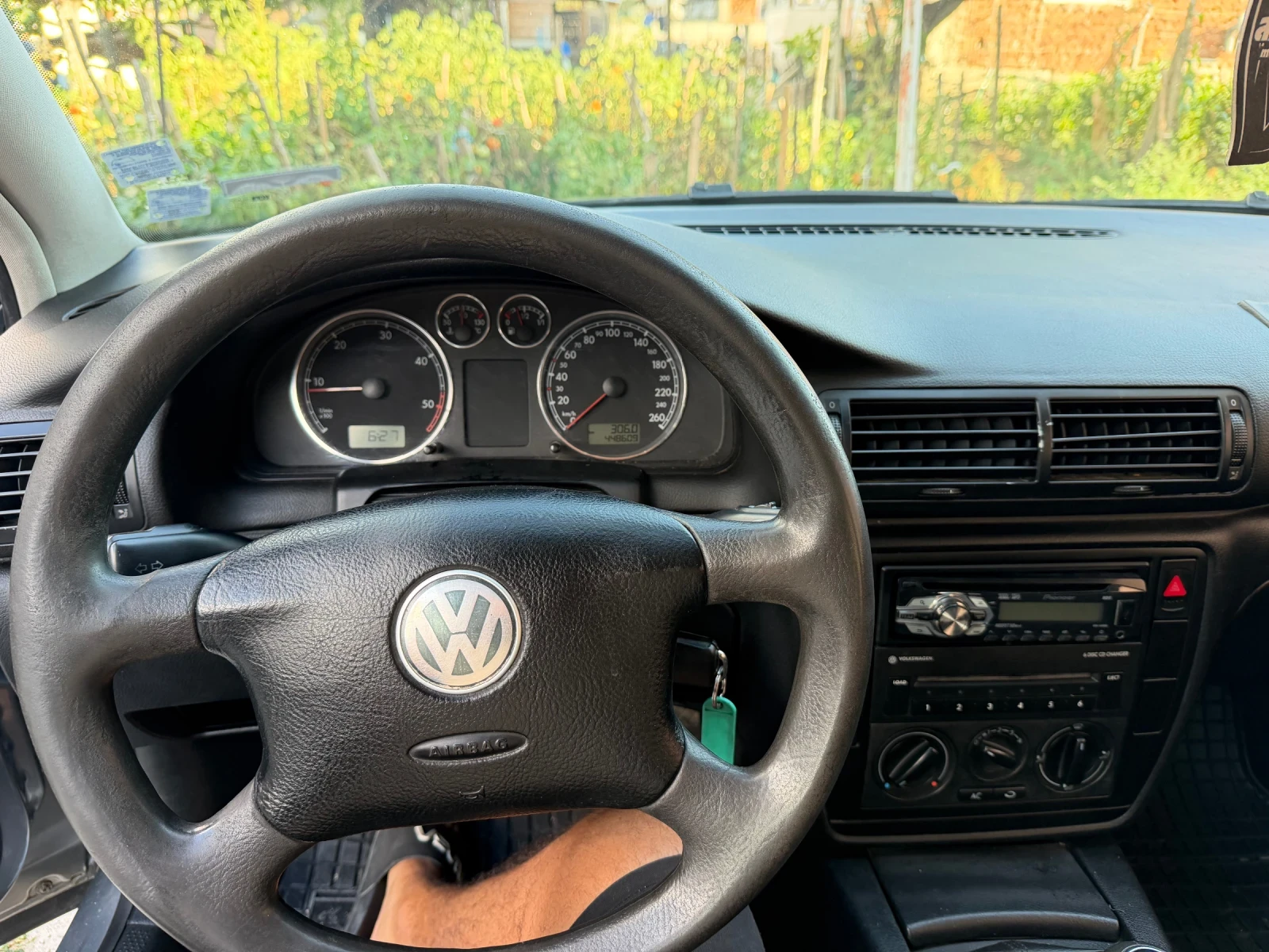 VW Passat 1.9tdi 131hp, снимка 8 - Автомобили и джипове - 55976803