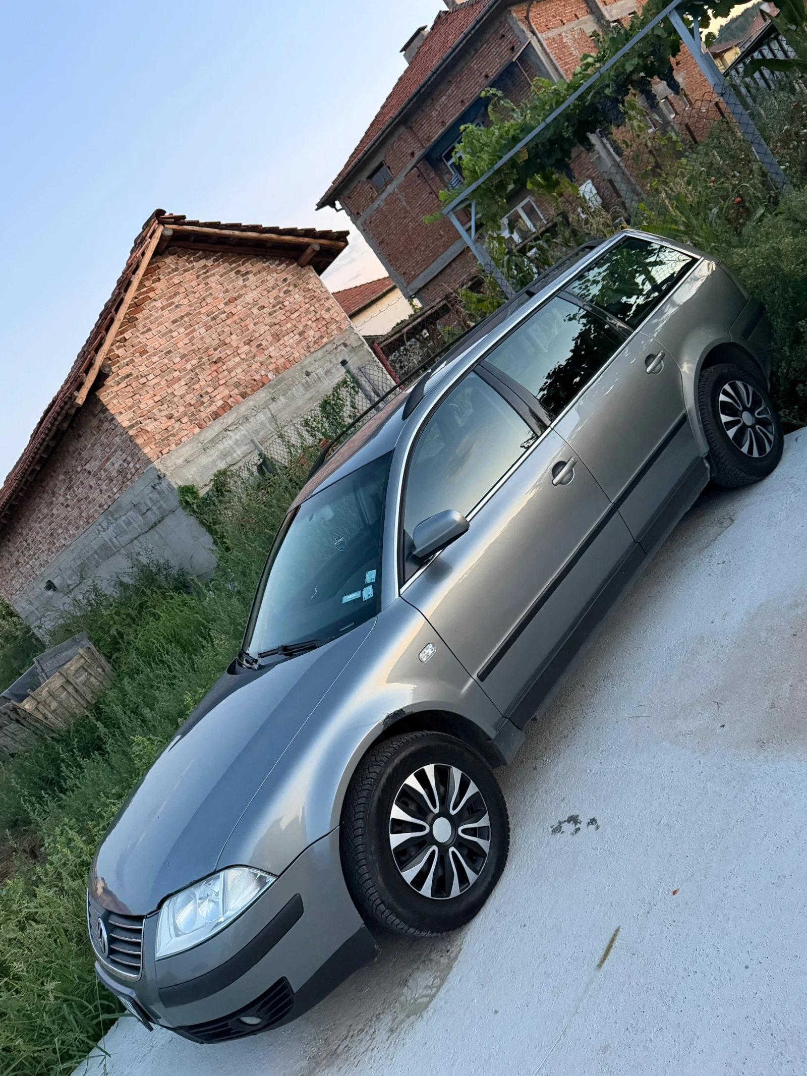 VW Passat 1.9tdi 131hp, снимка 2 - Автомобили и джипове - 55976803