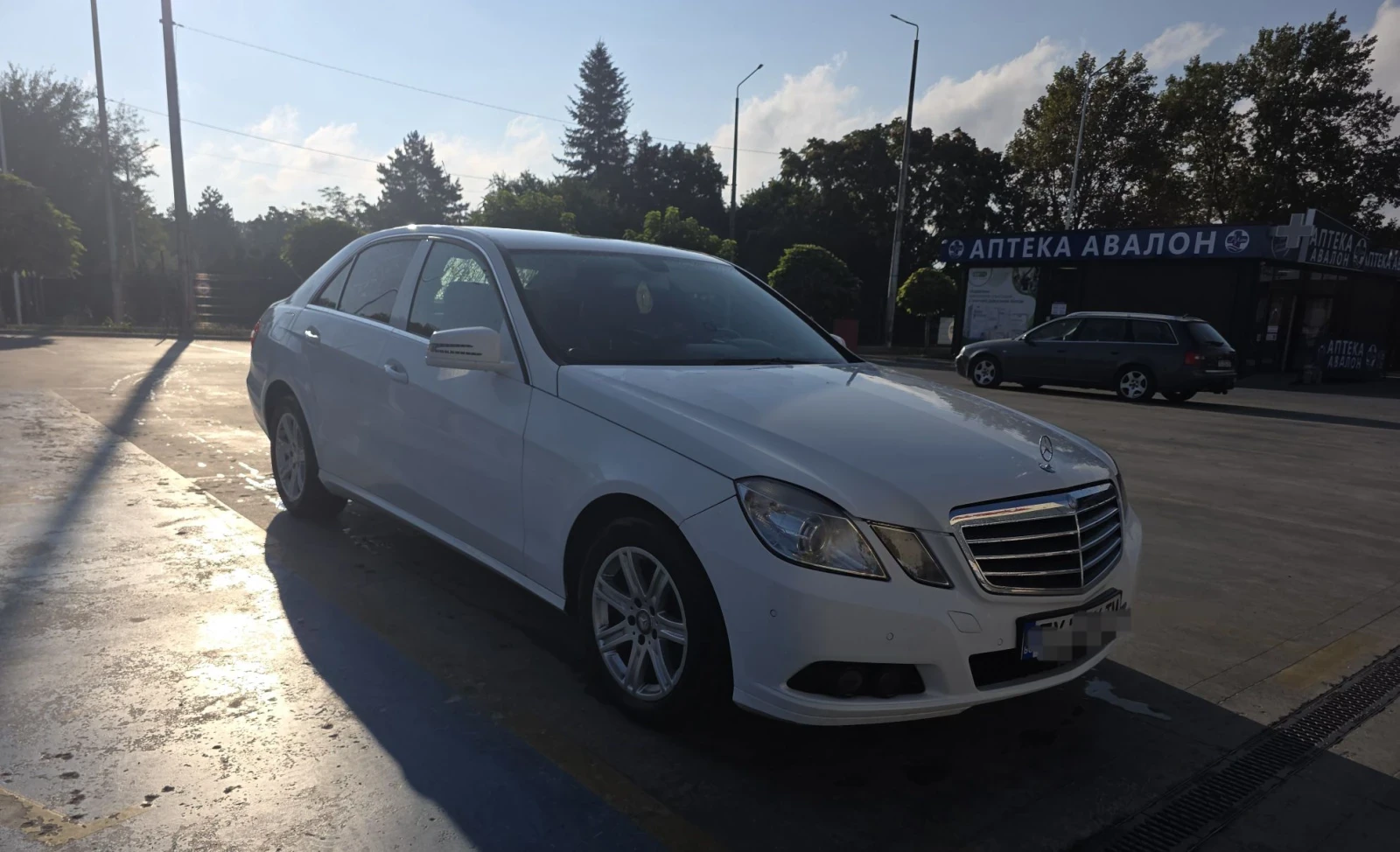 Mercedes-Benz E 200 2.2CDI, снимка 2 - Автомобили и джипове - 55993808
