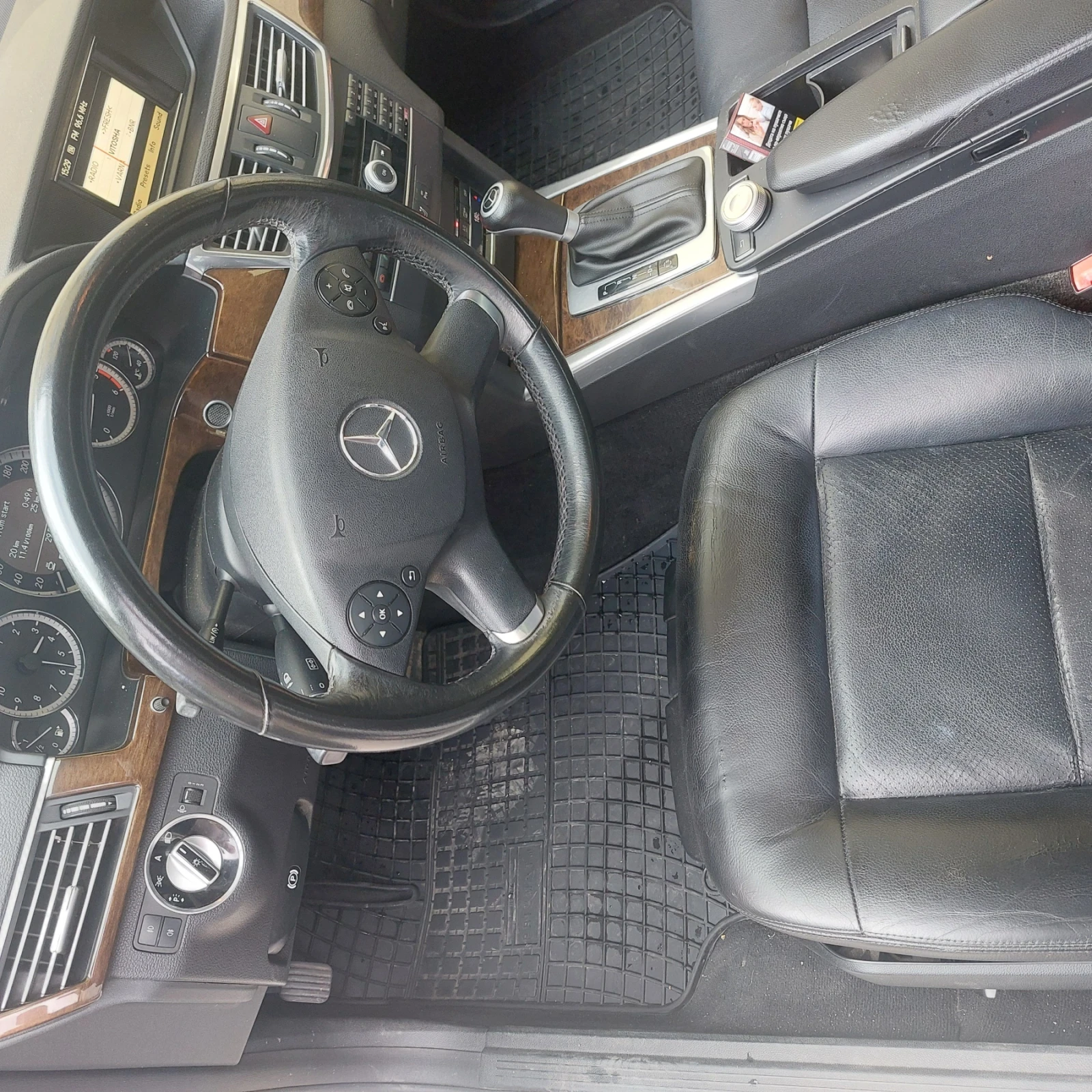 Mercedes-Benz E 200 2.2CDI, снимка 8 - Автомобили и джипове - 55993808