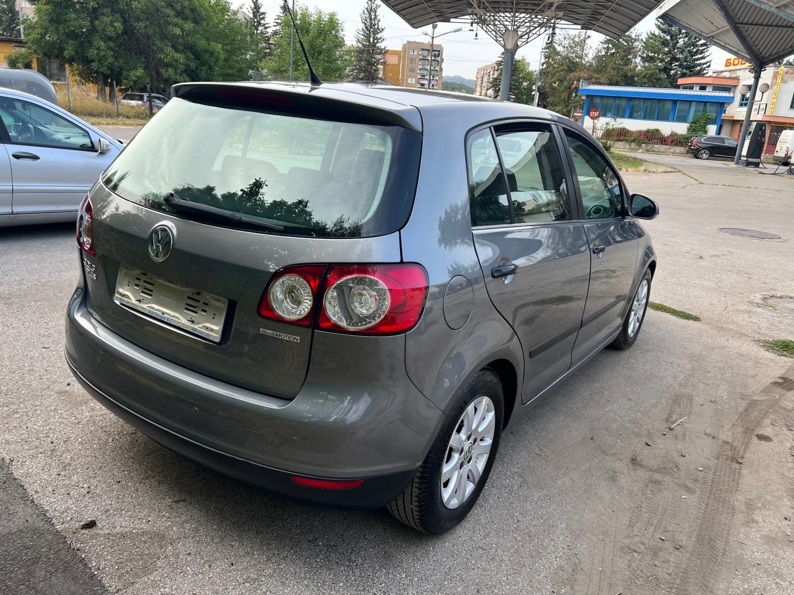 VW Golf Plus 1.9TDI  105к.с.ОБСЛУЖЕН , снимка 4 - Автомобили и джипове - 55866751