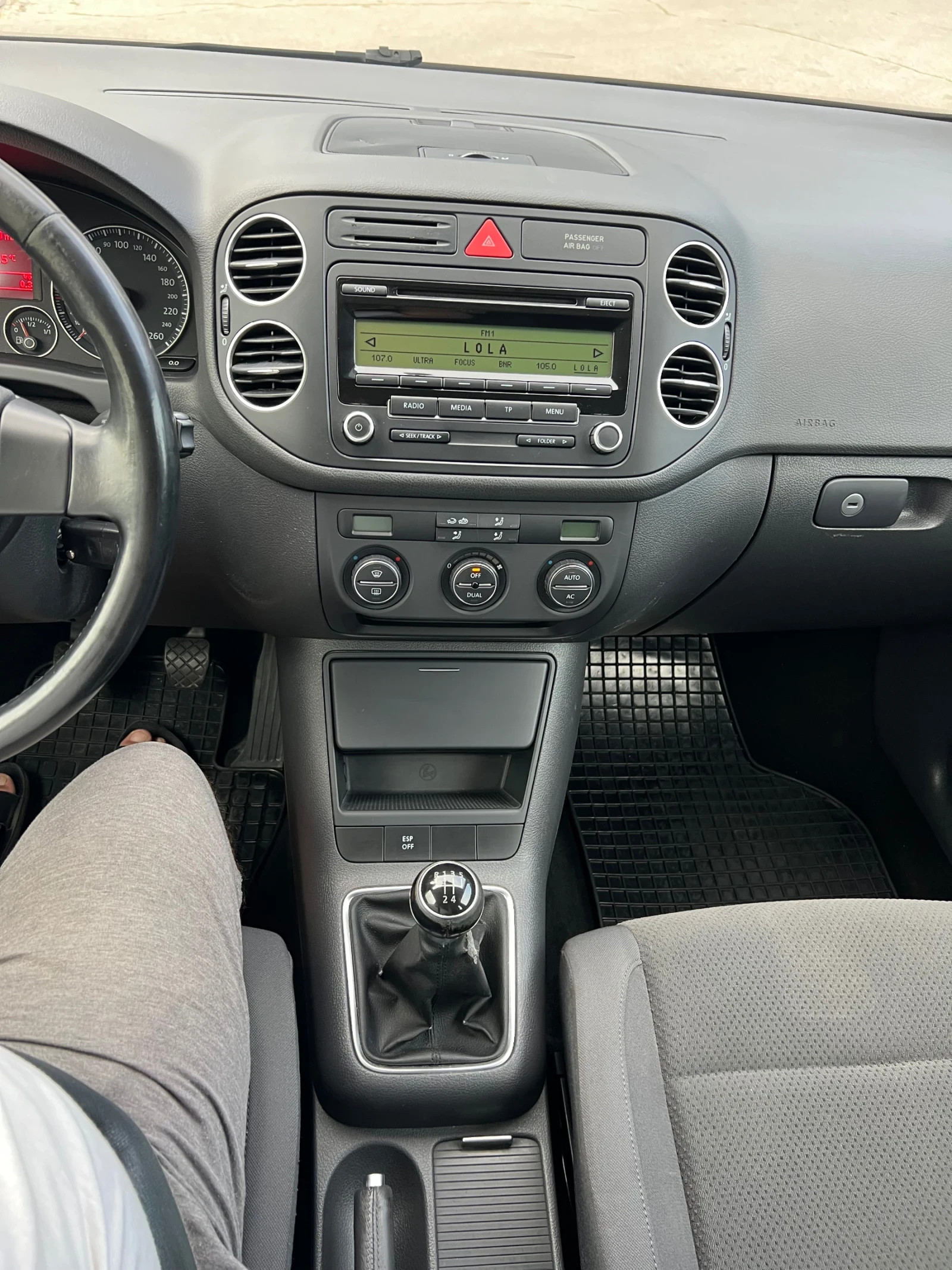 VW Golf Plus 1.9TDI  105к.с.ОБСЛУЖЕН , снимка 13 - Автомобили и джипове - 55866751