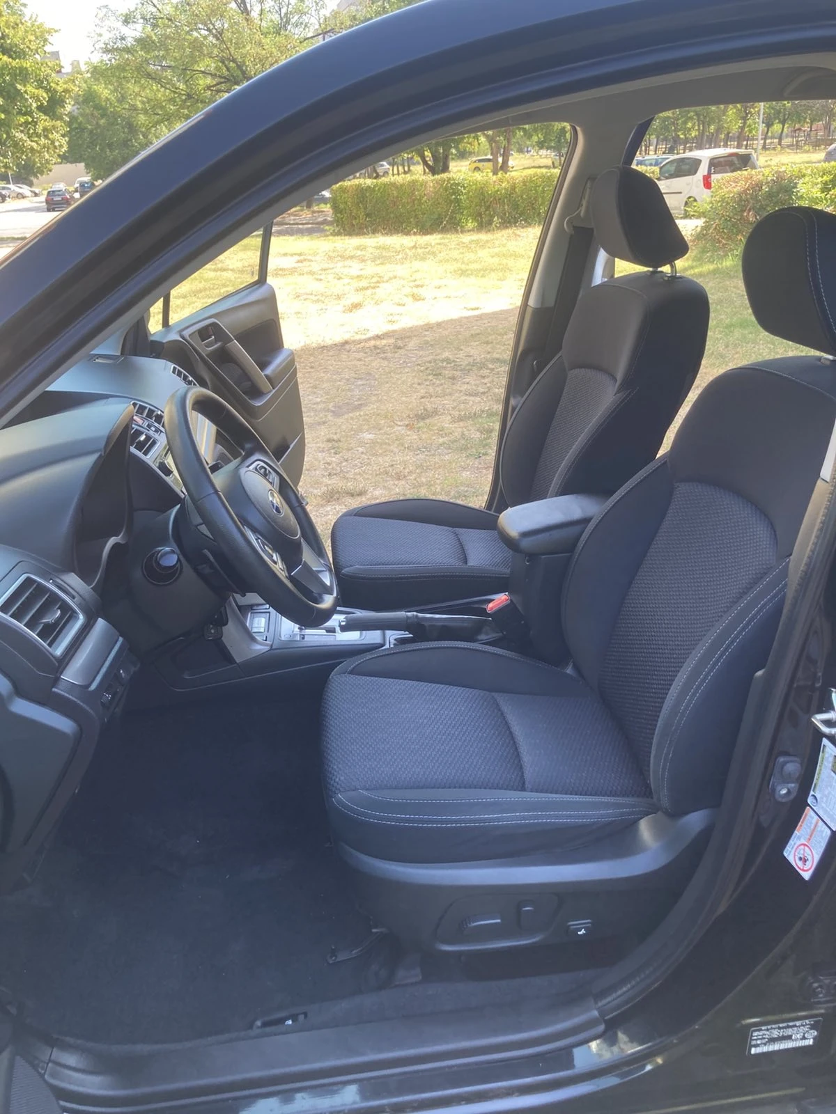 Subaru Forester 2.5 Бензин 4х4 Автоматик, снимка 14 - Автомобили и джипове - 55884766