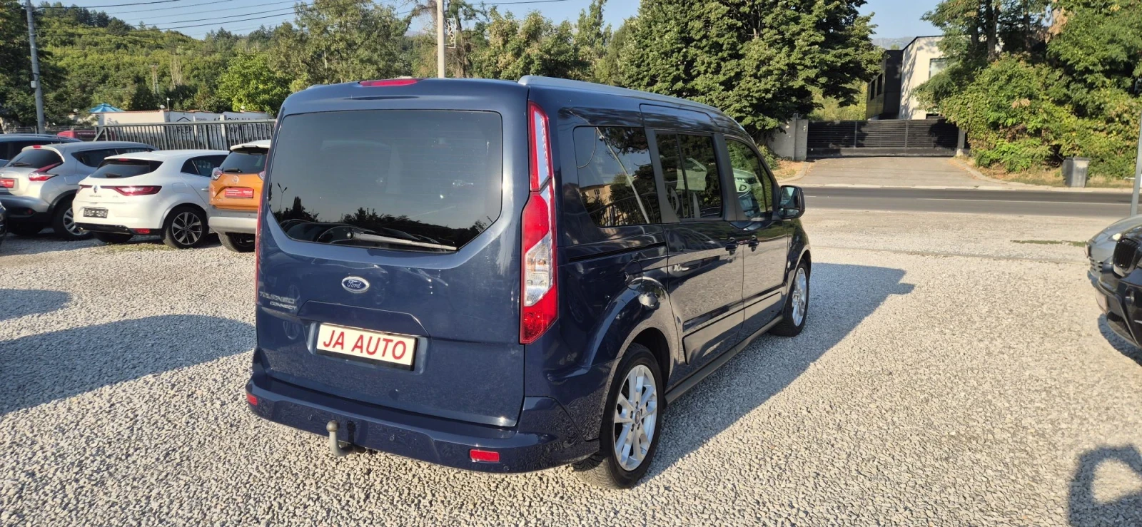 Ford Tourneo Connect 1.5D-120кс.7МЕСТА, снимка 5 - Автомобили и джипове - 56015045
