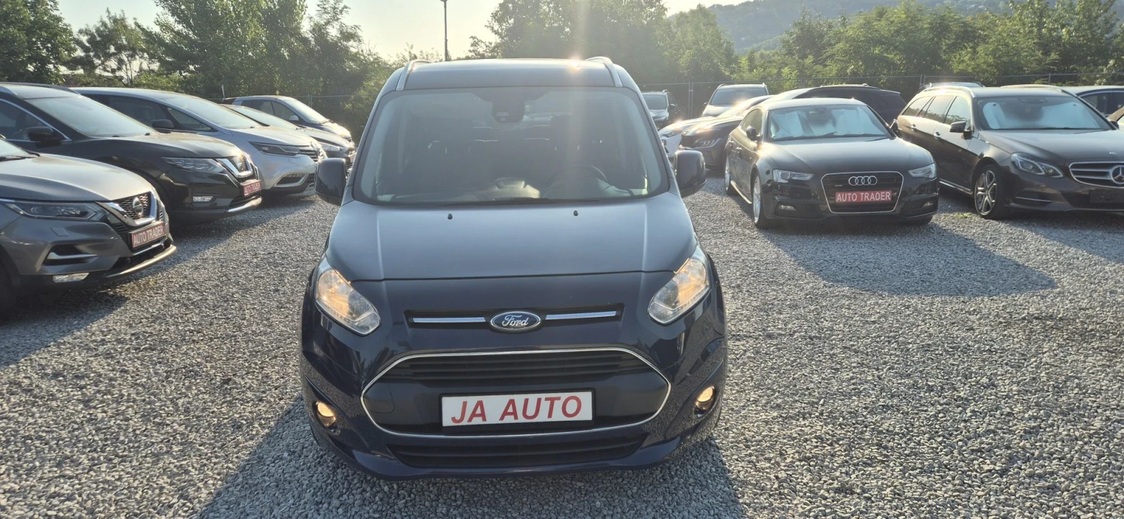 Ford Tourneo Connect 1.5D-120кс.7МЕСТА, снимка 2 - Автомобили и джипове - 56015045
