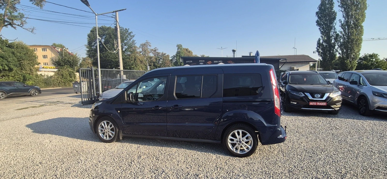 Ford Tourneo Connect 1.5D-120кс.7МЕСТА, снимка 8 - Автомобили и джипове - 56015045