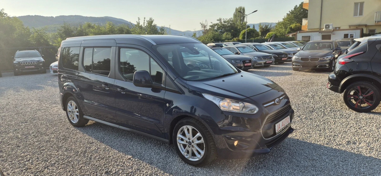 Ford Tourneo Connect 1.5D-120кс.7МЕСТА, снимка 4 - Автомобили и джипове - 56015045