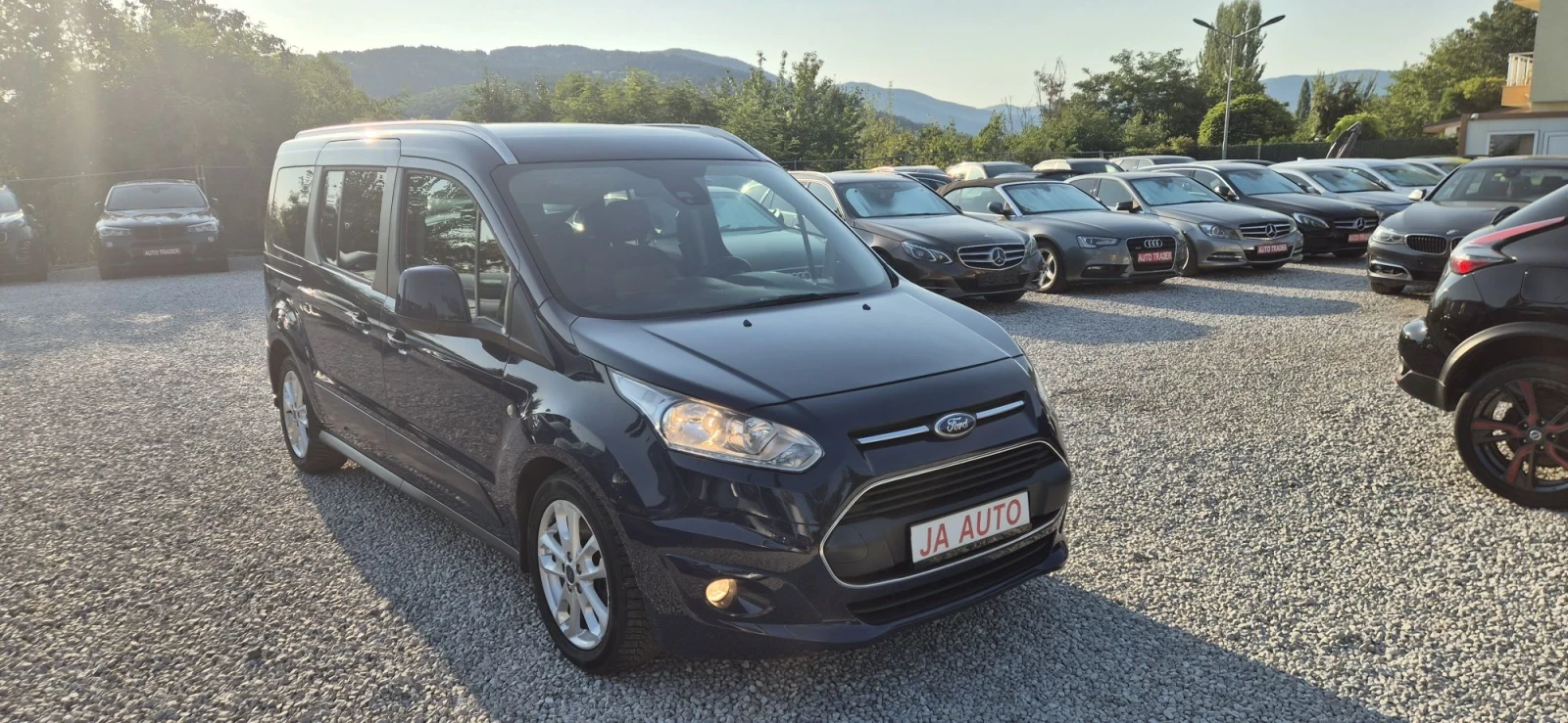Ford Tourneo Connect 1.5D-120кс.7МЕСТА, снимка 3 - Автомобили и джипове - 56015045
