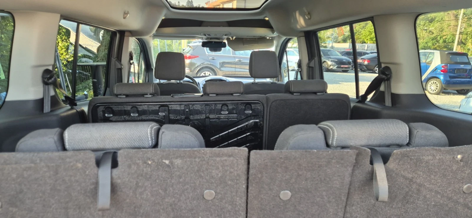 Ford Tourneo Connect 1.5D-120кс.7МЕСТА, снимка 12 - Автомобили и джипове - 56015045