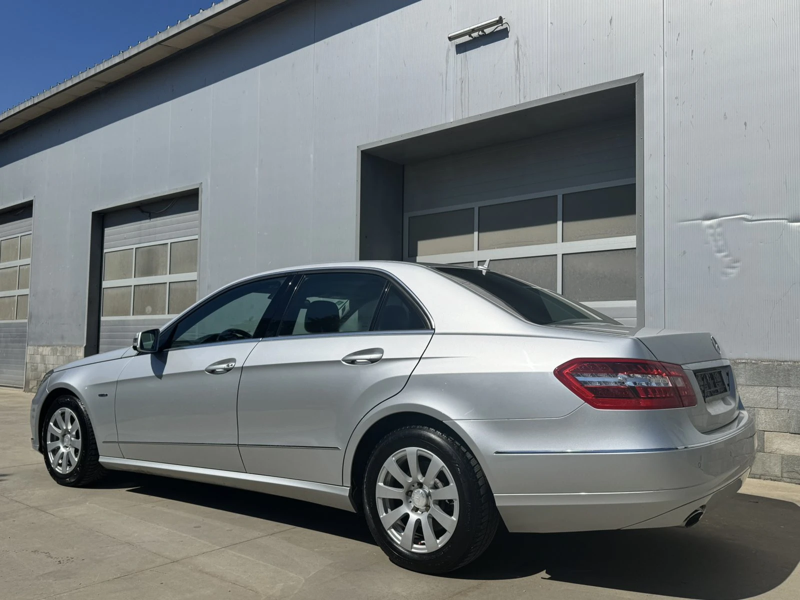 Mercedes-Benz E 350 CDI, снимка 3 - Автомобили и джипове - 56110056