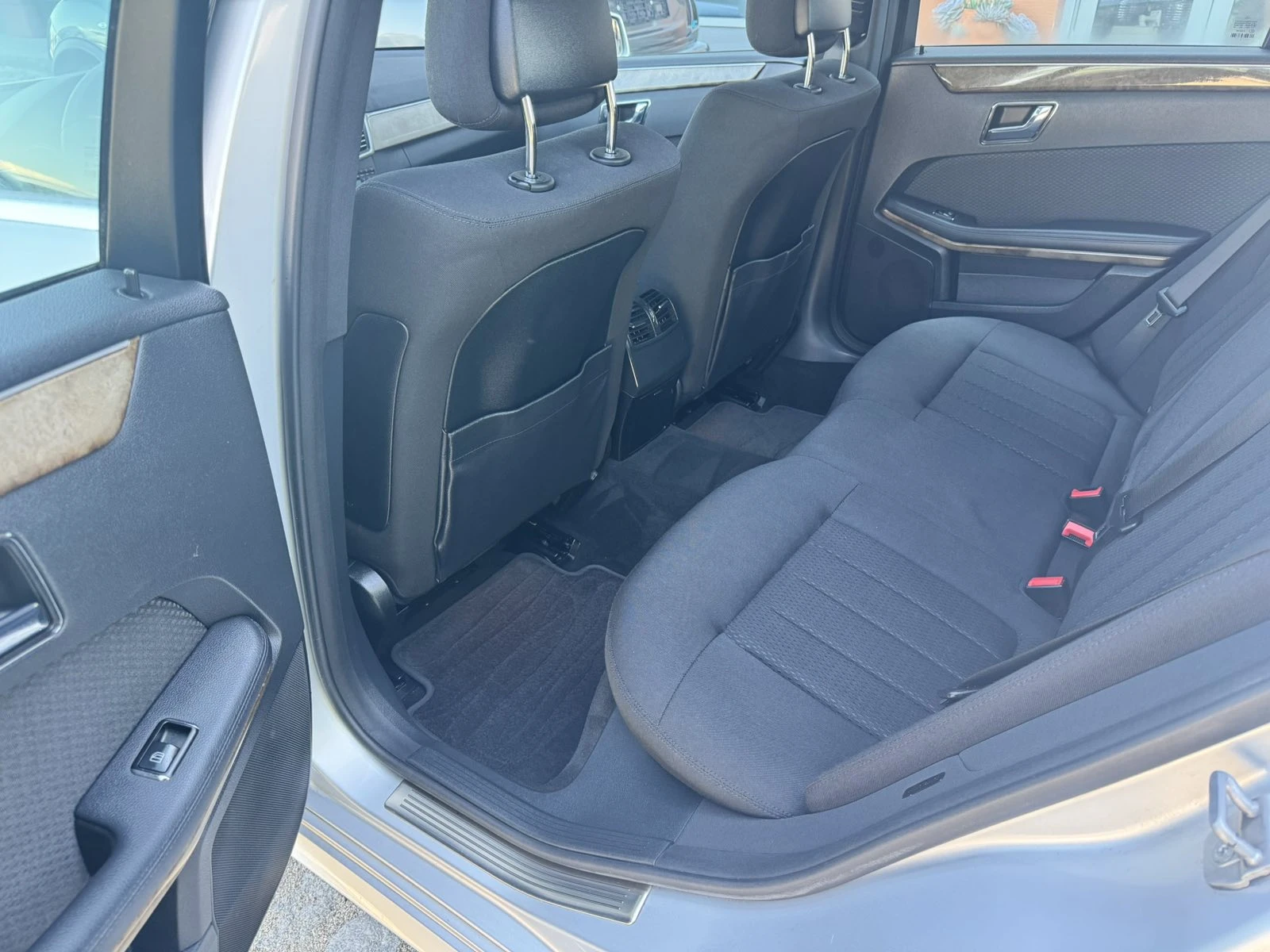 Mercedes-Benz E 350 CDI, снимка 10 - Автомобили и джипове - 56110056