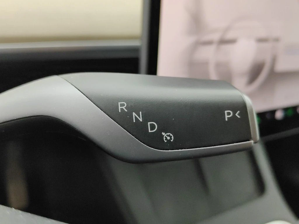 Tesla Model Y 72.5 kWh Dual Motor Long Range 93.2% SoH, снимка 11 - Автомобили и джипове - 56220336
