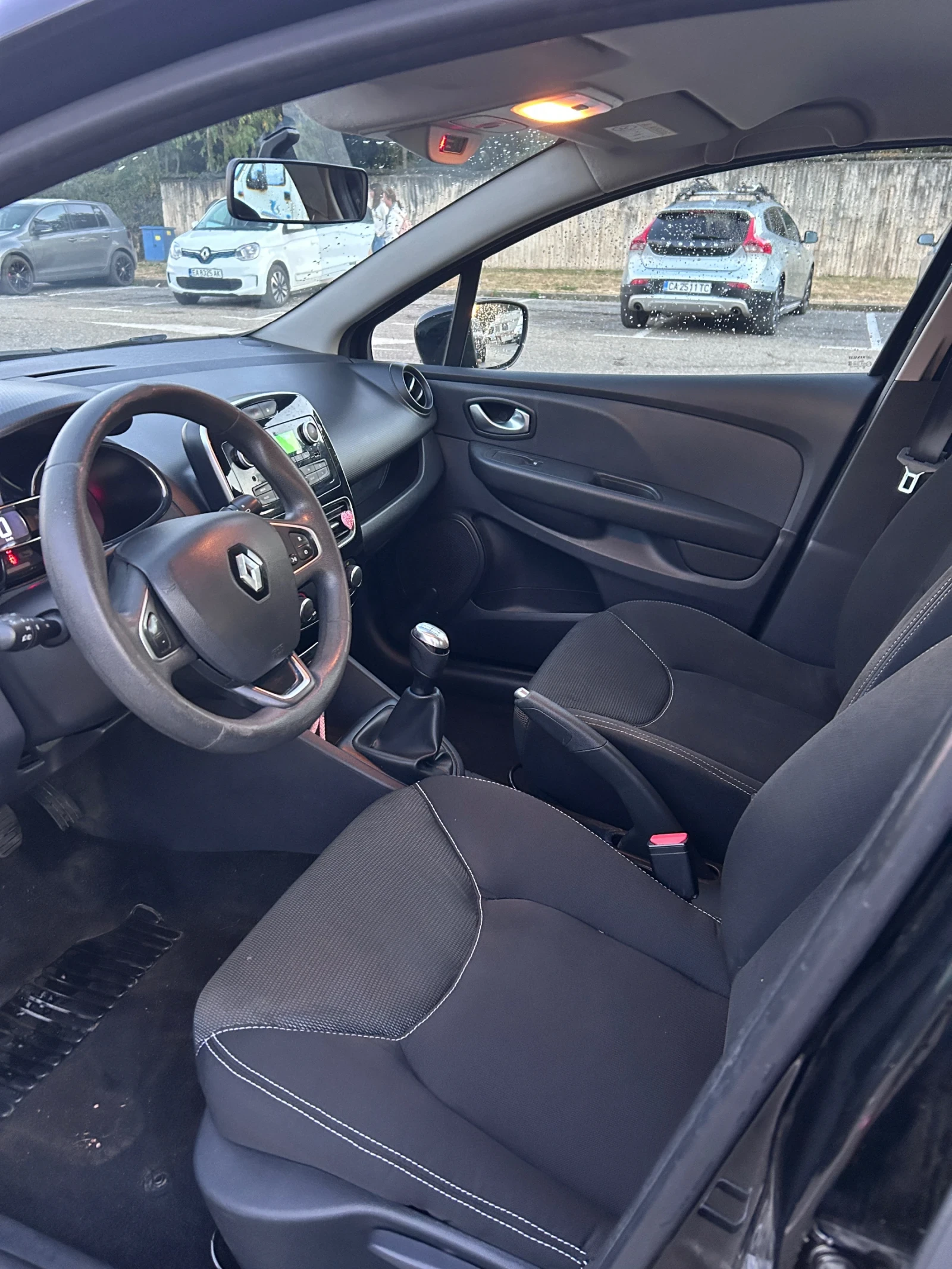 Renault Clio, снимка 4 - Автомобили и джипове - 56319010