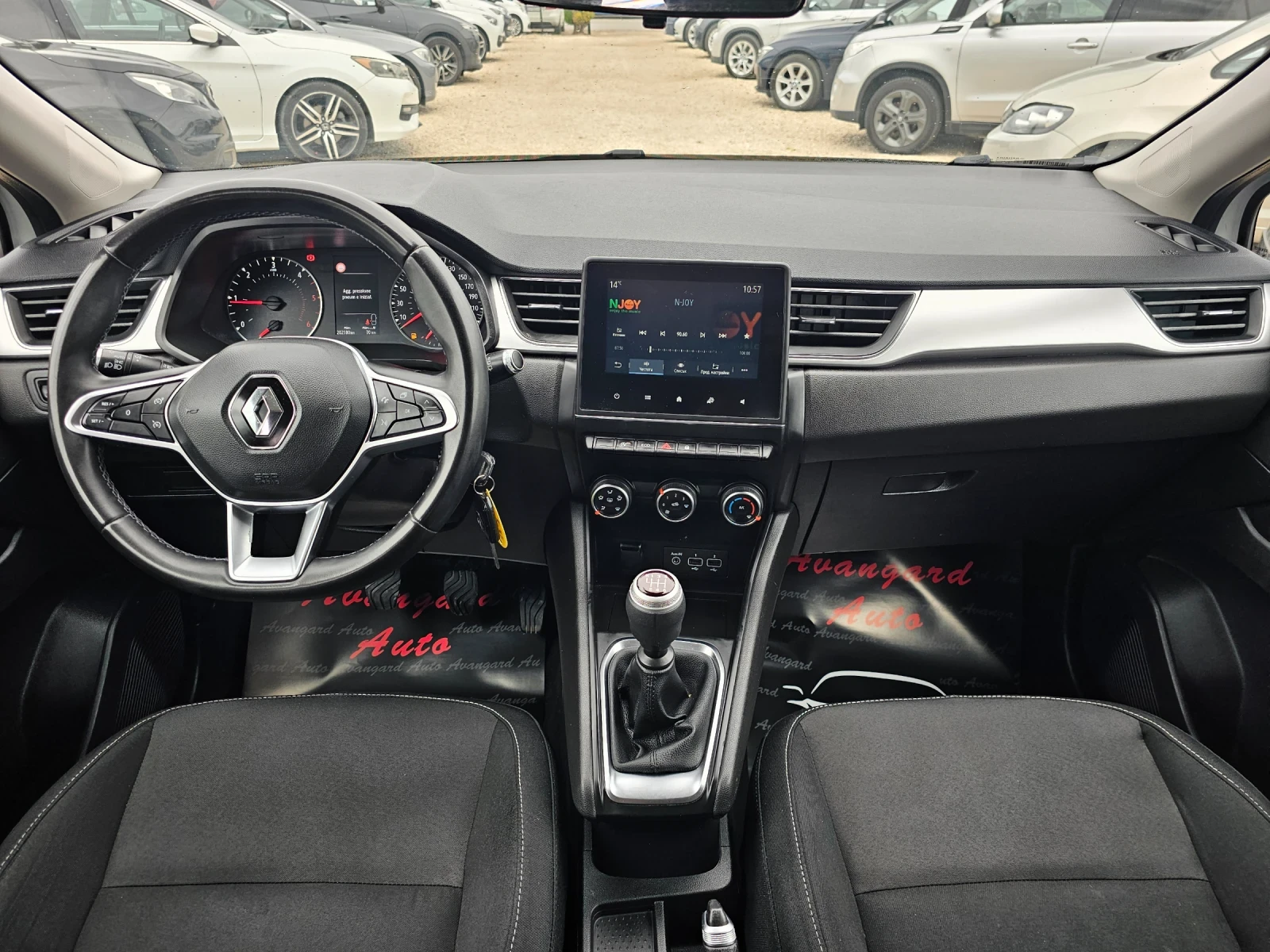 Renault Captur 1.5dCi, 95к.с., снимка 7 - Автомобили и джипове - 56516732