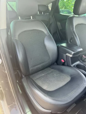 Hyundai IX35 2.0 CRDI PREMIUM PACK, снимка 10