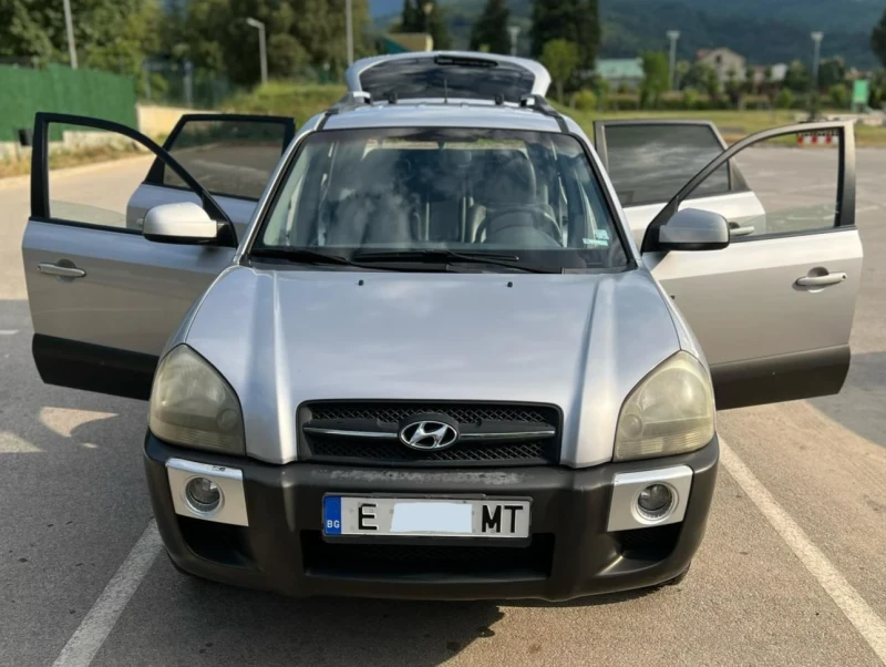 Hyundai Tucson, снимка 7 - Автомобили и джипове - 48683111