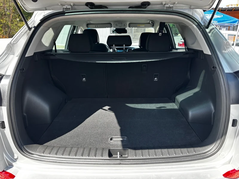 Hyundai Tucson Нов внос Италия, снимка 6 - Автомобили и джипове - 50863983