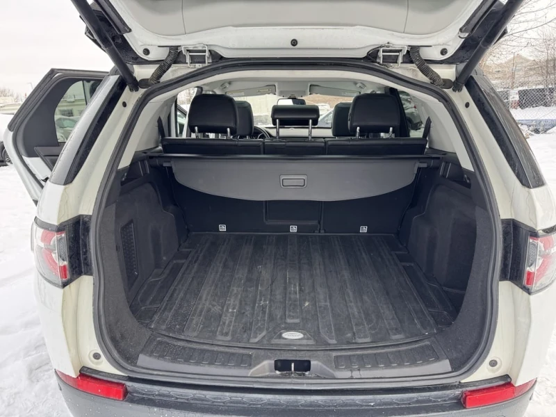 Land Rover Discovery Sport * SE * CARFAX * БЕЗ ПЪРВОНАЧАЛНА ВНОСКА, снимка 15 - Автомобили и джипове - 53164890