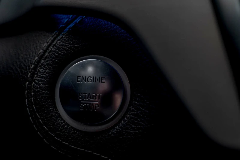 Mercedes-Benz ML 63 AMG 4Matic/Blind Assist/Lane Assist/Ambient/Камера 360, снимка 14 - Автомобили и джипове - 53191012