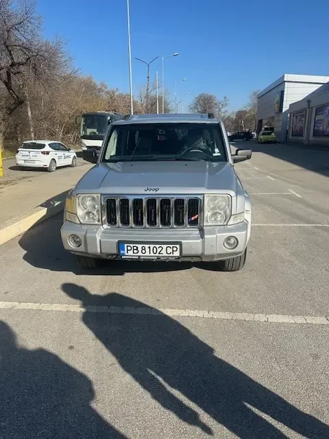 Jeep Commander, снимка 2 - Автомобили и джипове - 48851452