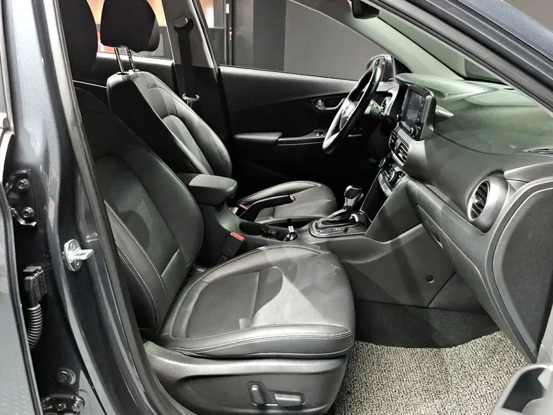 Hyundai Kona 1.6 - САМО 30% АВАНС, снимка 12 - Автомобили и джипове - 56305248