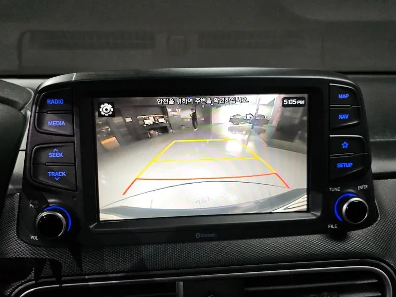 Hyundai Kona 1.6 - САМО 30% АВАНС, снимка 14 - Автомобили и джипове - 56305248