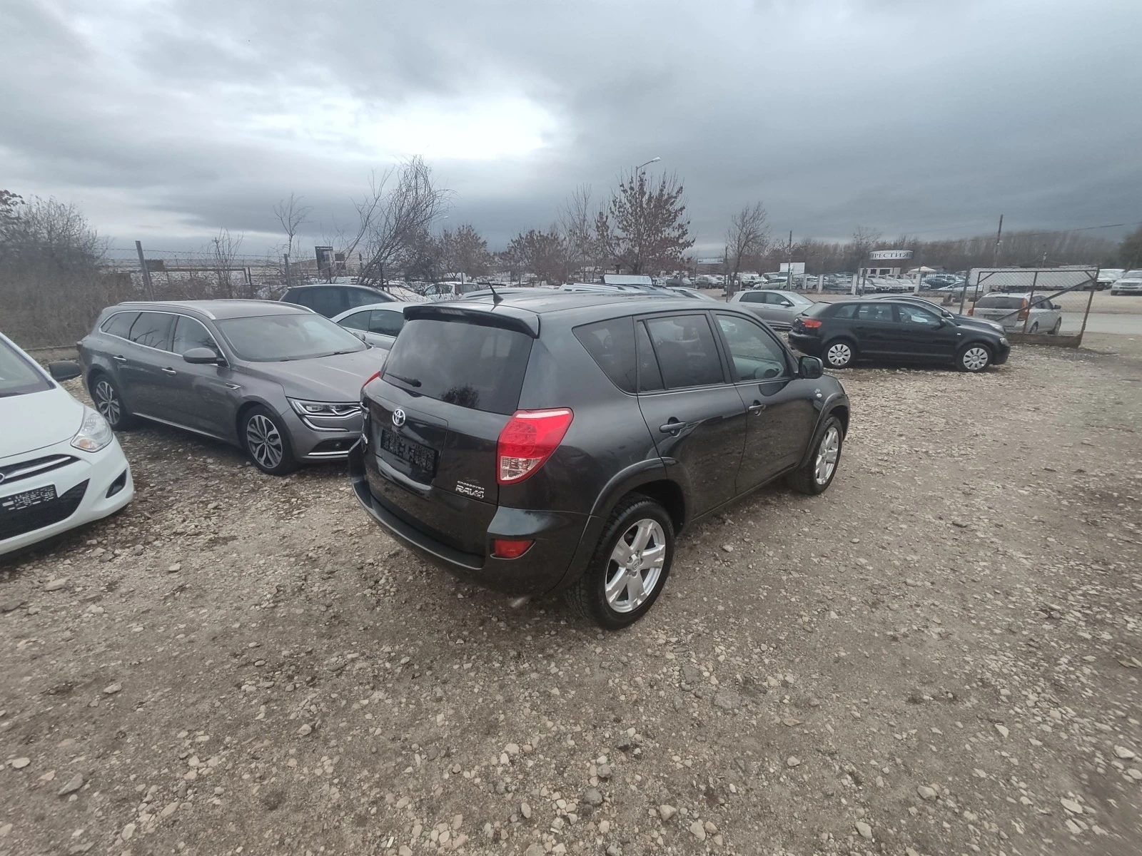 Toyota Rav4 CROSSOVER 4x4 | Mobile.bg — изображение 16