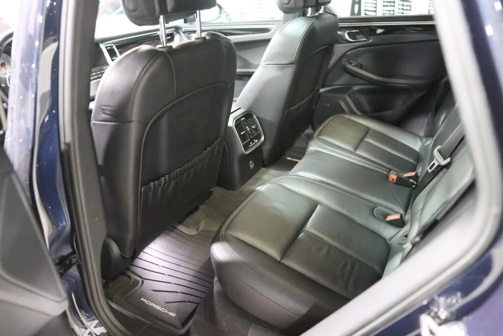 Porsche Macan S * AWD * АвтоКредит (ЦЕНА ДО БГ) - изображение 10