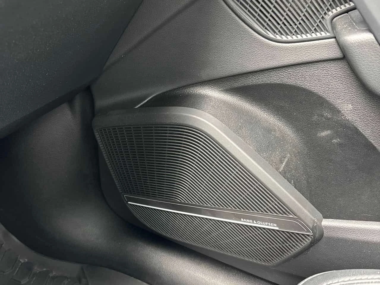 Audi Q5 * Technik * S LINE * 360 * ДИСТРОНИК * ПОДГРЕВ, снимка 9 - Автомобили и джипове - 53918301