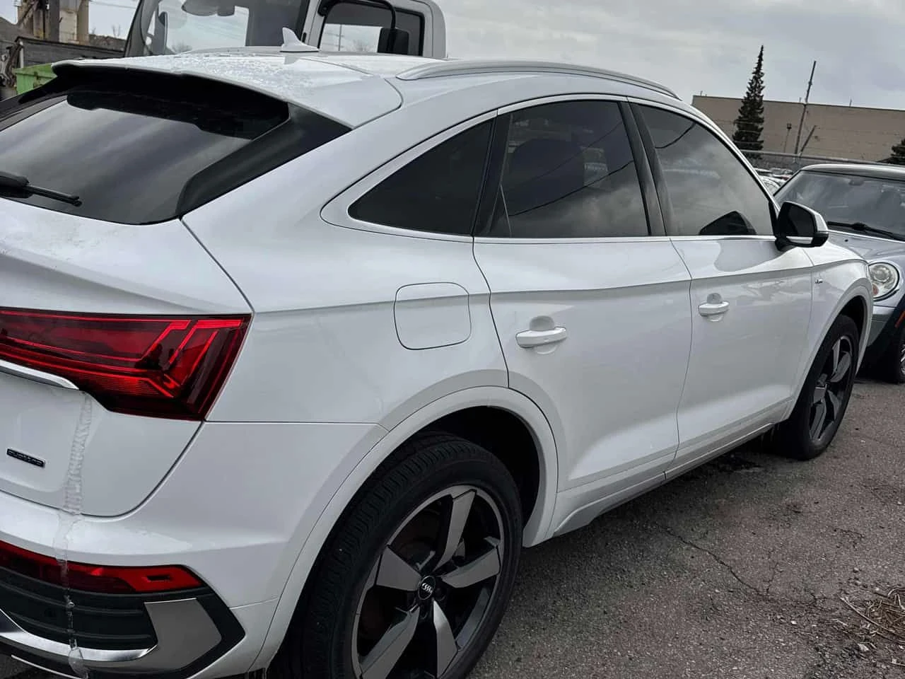 Audi Q5 * Technik * S LINE * 360 * ДИСТРОНИК * ПОДГРЕВ, снимка 2 - Автомобили и джипове - 53918301