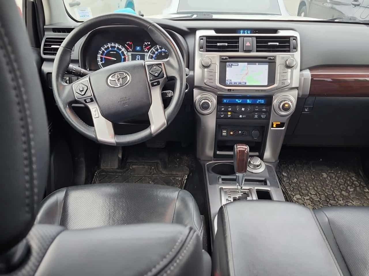 Toyota 4runner 4.0L| PANORAMA| ДВА ЧИФТА ГУМИ| , снимка 8 - Автомобили и джипове - 54108079