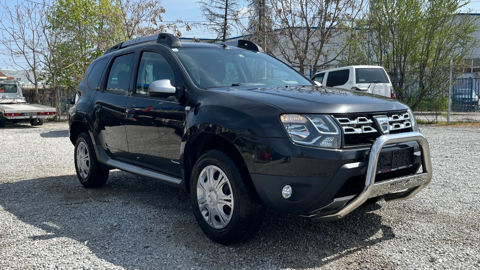 Dacia Duster 1.2 Tce кожа навигация, снимка 2 - Автомобили и джипове - 54379251