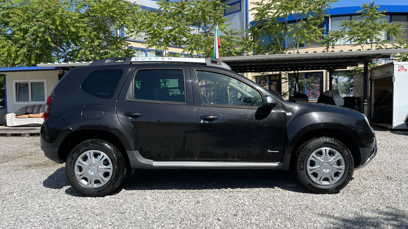 Dacia Duster 125 k.c. кожа навигация, снимка 4 - Автомобили и джипове - 54379251