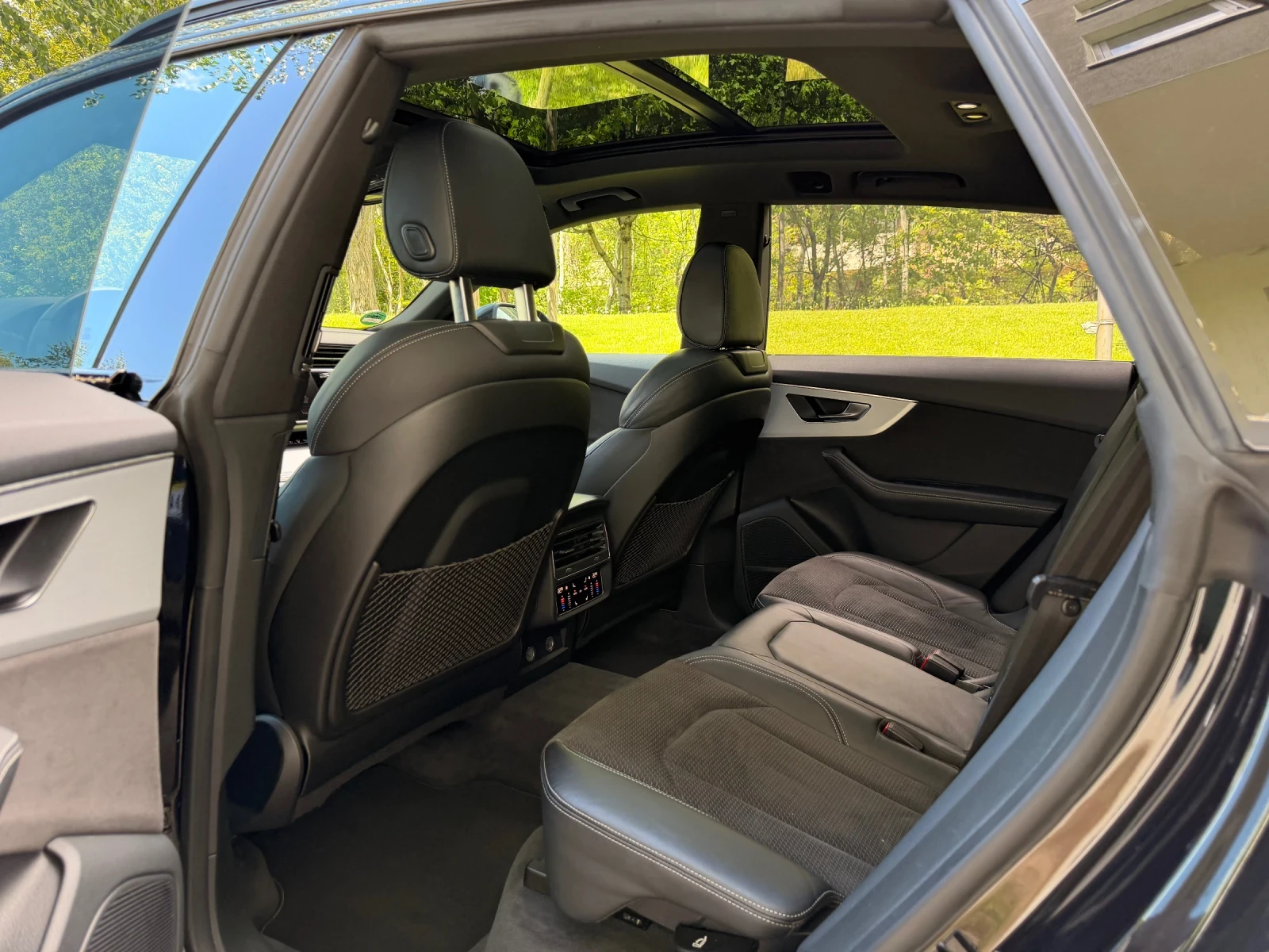 Audi Q8 5.0TDI / MATRIX / S-LINE, снимка 11 - Автомобили и джипове - 54569219