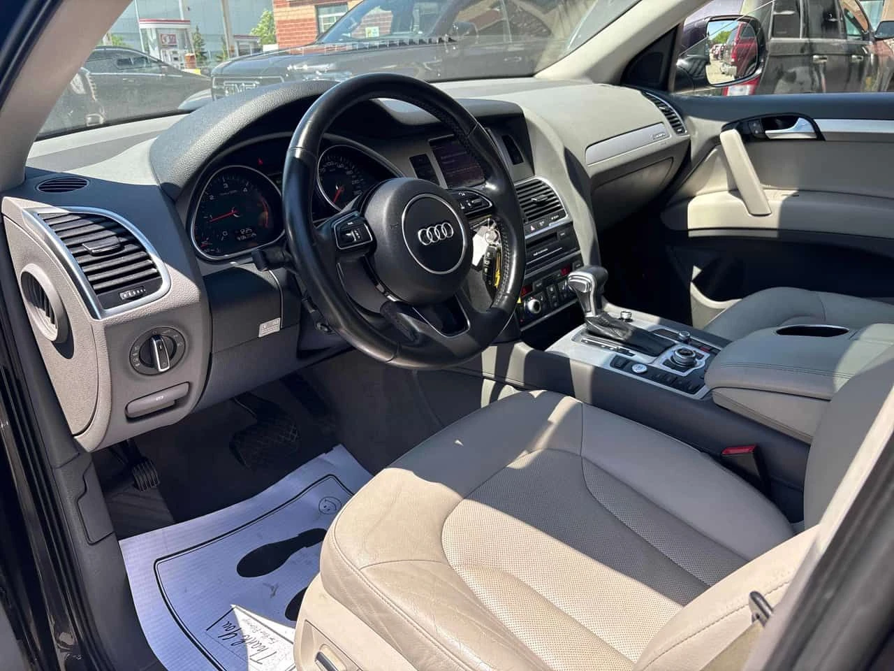 Audi Q7 * 3.0L TDI Premium * CARFAX * ЦЕНА ДО БГ, снимка 6 - Автомобили и джипове - 54854847