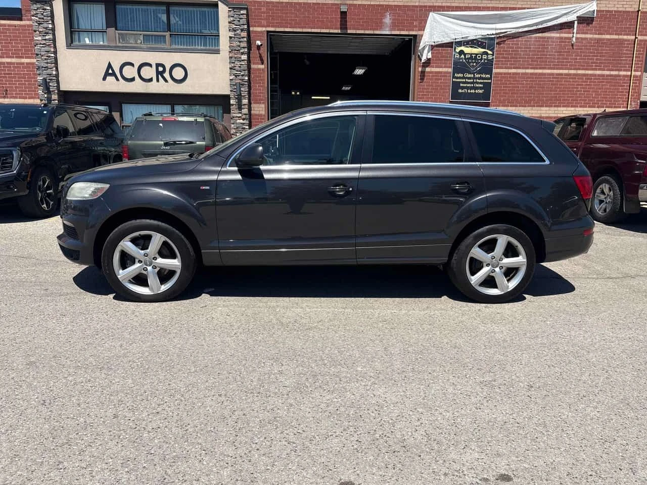 Audi Q7 * 3.0L TDI Premium * CARFAX * ЦЕНА ДО БГ, снимка 3 - Автомобили и джипове - 54854847
