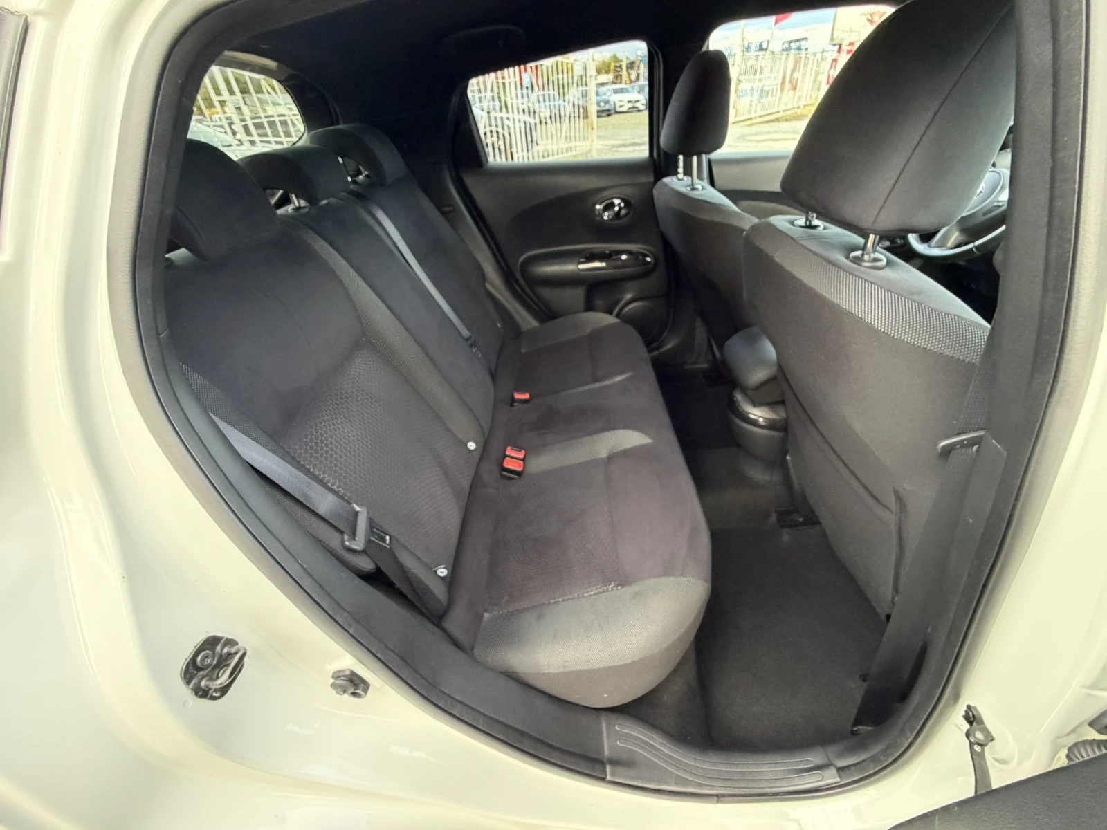 Nissan Juke 1.6i / 4X4 / ��������� /  ����6 / ������ /FACELIFT | Mobile.bg � ����������� 12