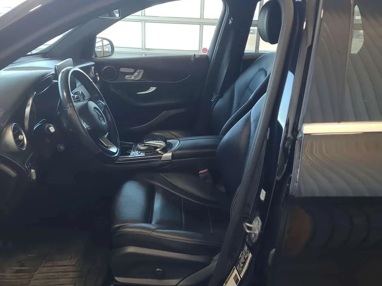 Mercedes-Benz GLC 43 AMG, снимка 3 - Автомобили и джипове - 56690191