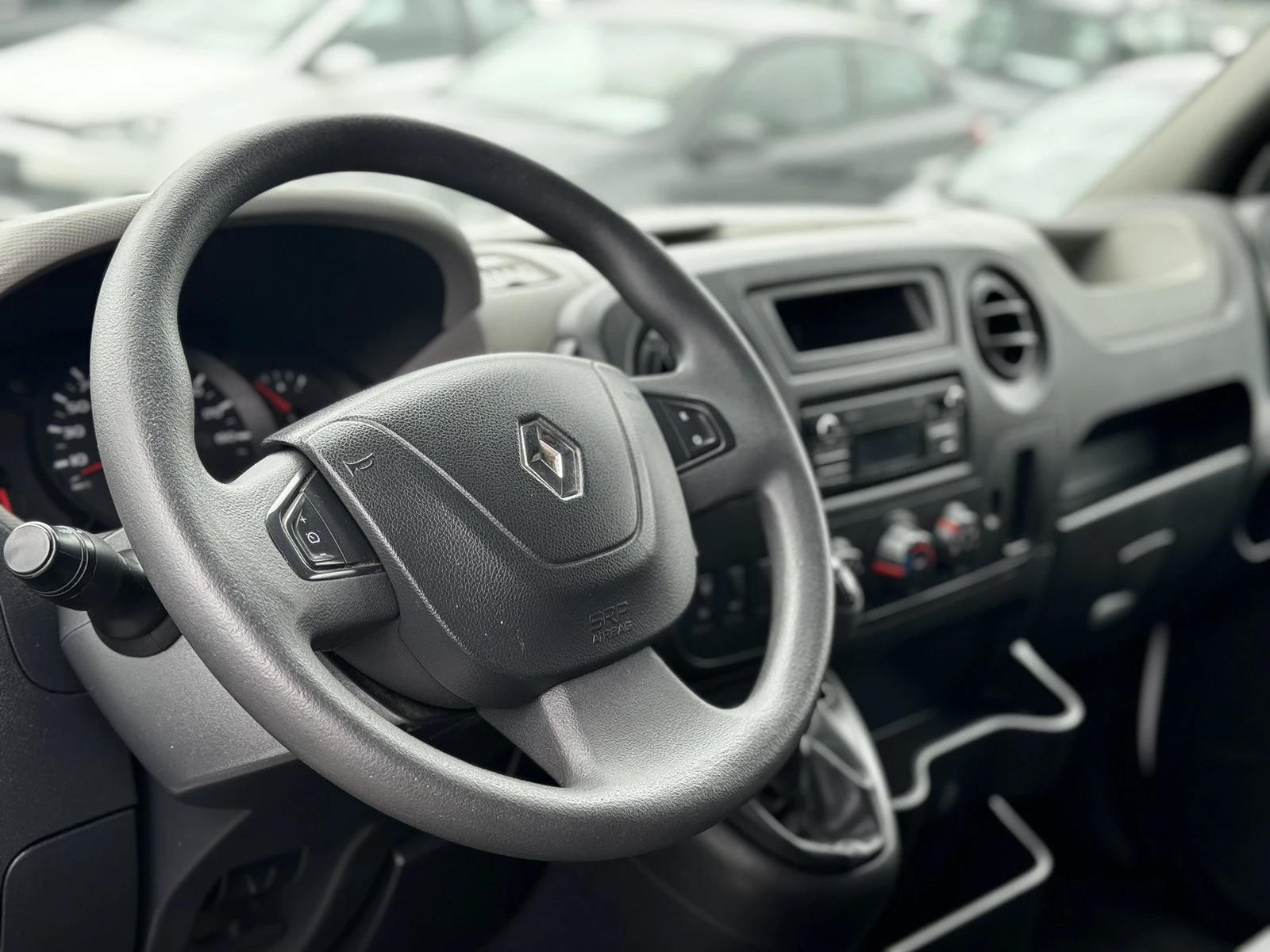 Renault Master 2.3DCI MAXI EURO 6B 130k c - изображение 10