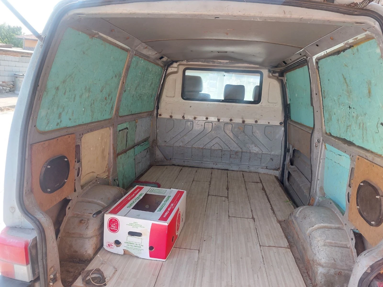 VW Transporter 2.4D - изображение 6